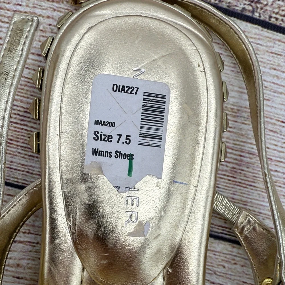 Marc Fisher Metallic Gold Sandals - Picture 3 of 7